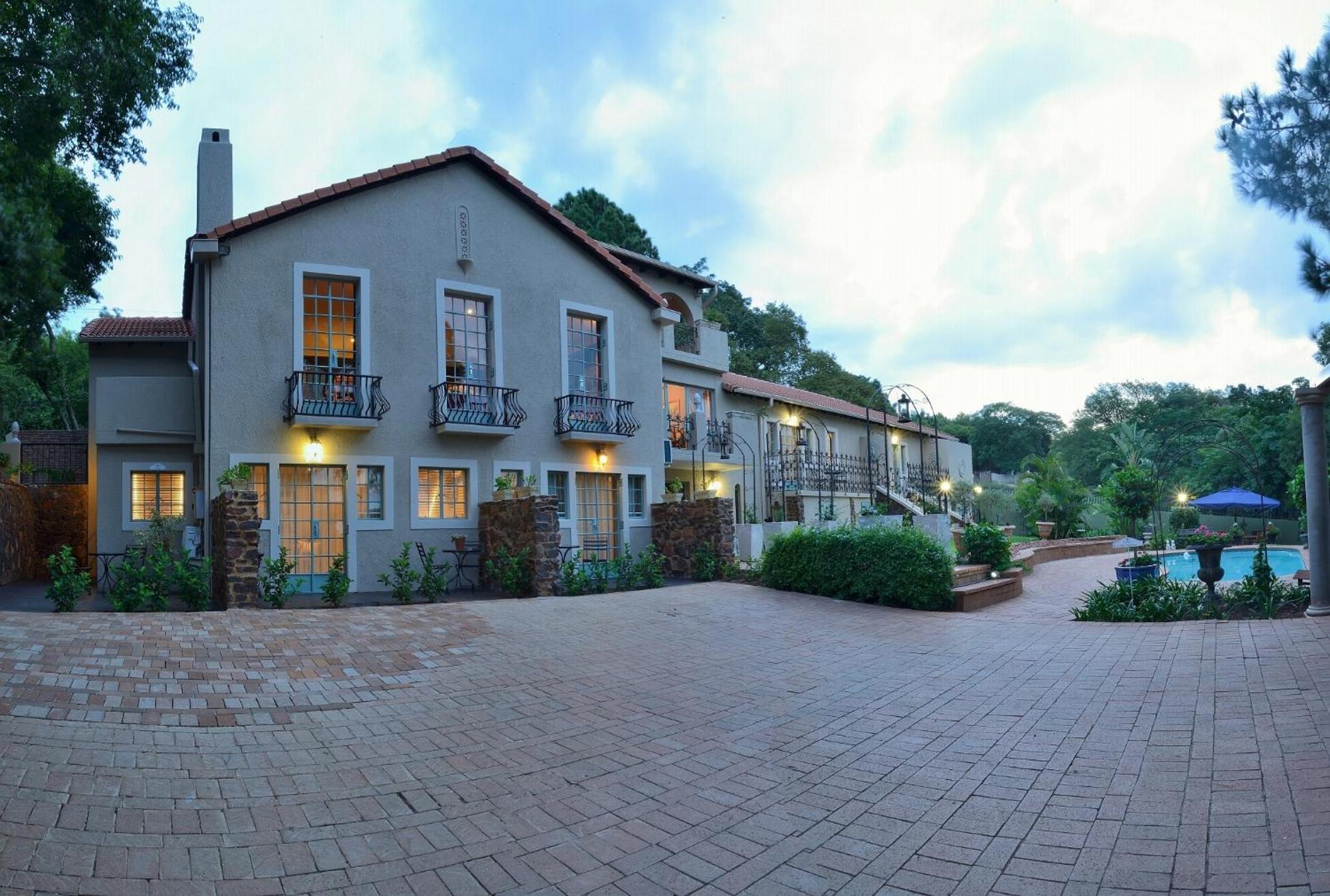 Duke & Duchess Boutique Hotel Претория Экстерьер фото